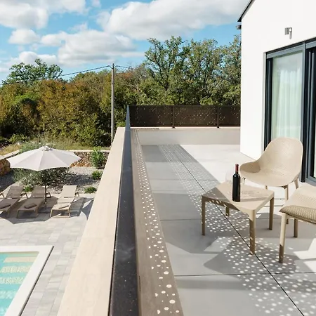 Stunning In Holiday home Dobrinj